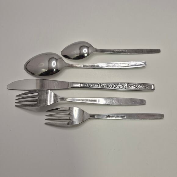 Imperial Stainless Japan 5-piece Flatware Set IMI57 Vintage Floral - Picture 9 of 14